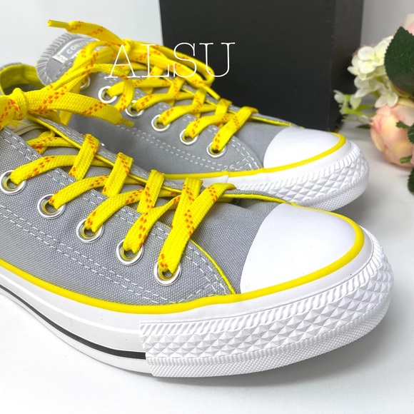 🌸Sale🌸 Converse Ctas Low Top Canvas Wolf Grey Yellow Women's Size 7 564349F - Picture 3 of 7